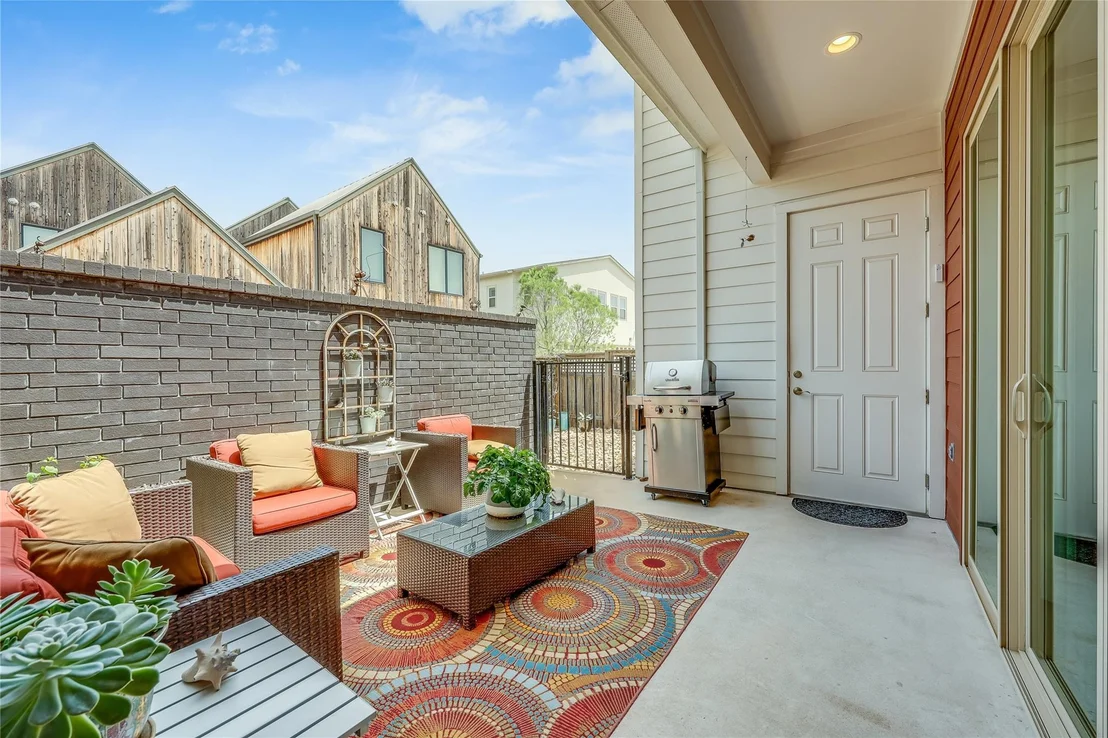 Photo of 4537 Berkman DR