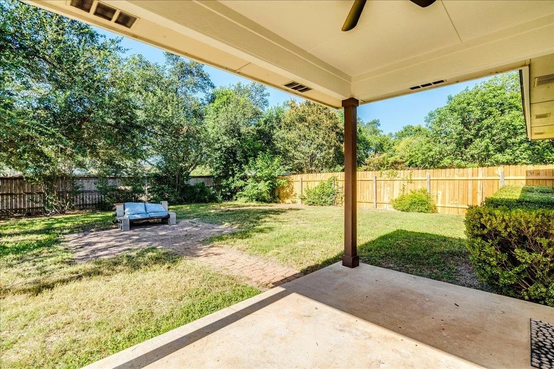 Photo of 1701 Friars Tale LN