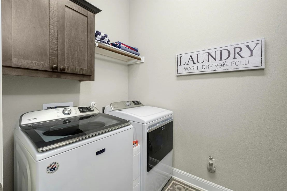 Photo of 401 Jacksdaw DR