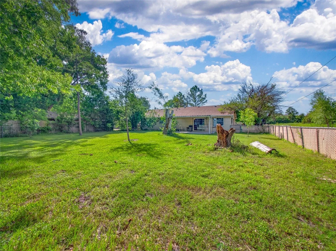 Photo of 719 W Karnes DR