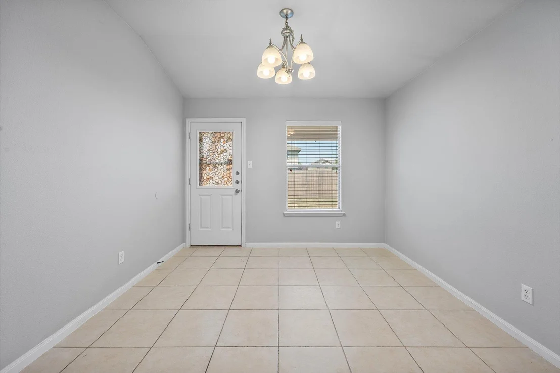 Photo of 411 Leo LN