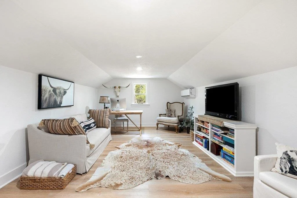 Photo of 114 Crest View DR