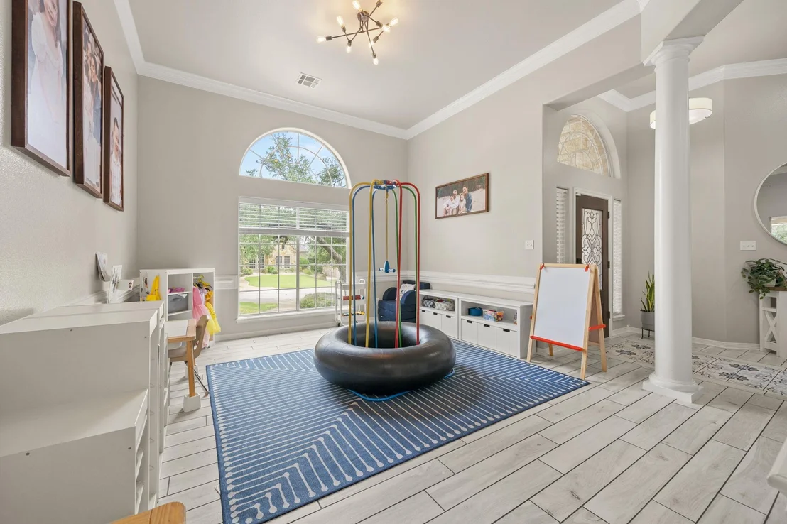 Photo of 239 Eagle Landing DR