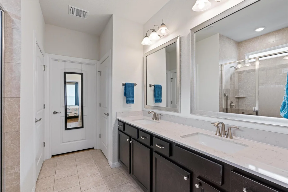 Photo of 706 Kitty Hawk RD
