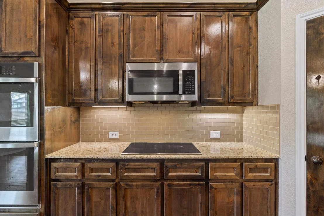 Photo of 7601 Silicon DR