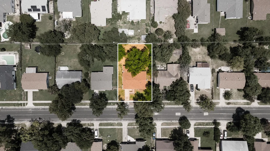 Photo of 1301 West LN