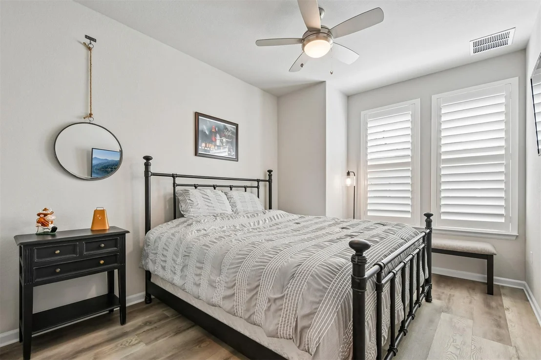 Photo of 13500 Leaton CV