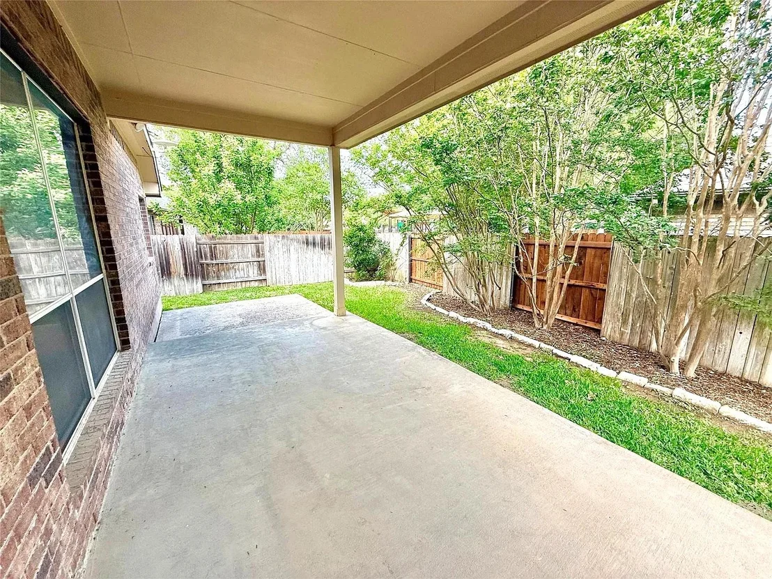Photo of 608 Pebblestone Walk DR