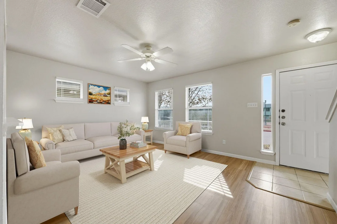 Photo of 1733 Thompson TRL