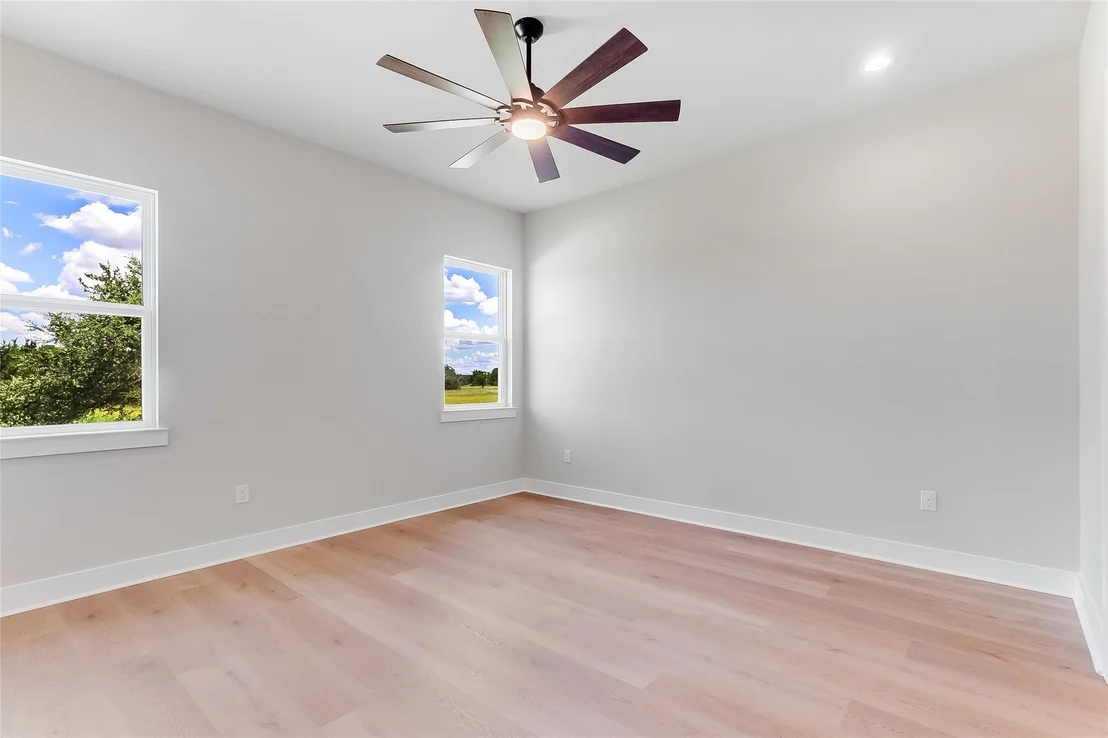 Photo of 115 Draper LN
