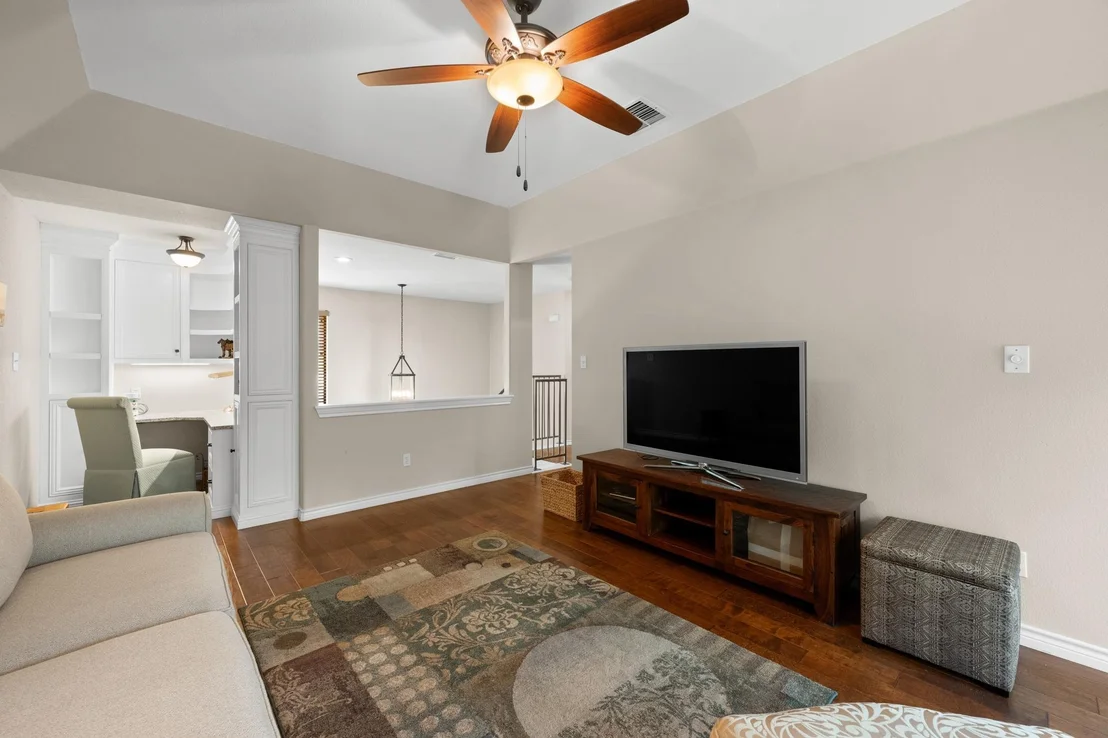 Photo of 412 Eagle