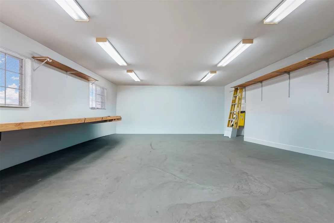 Photo of 111 Lookout CIR