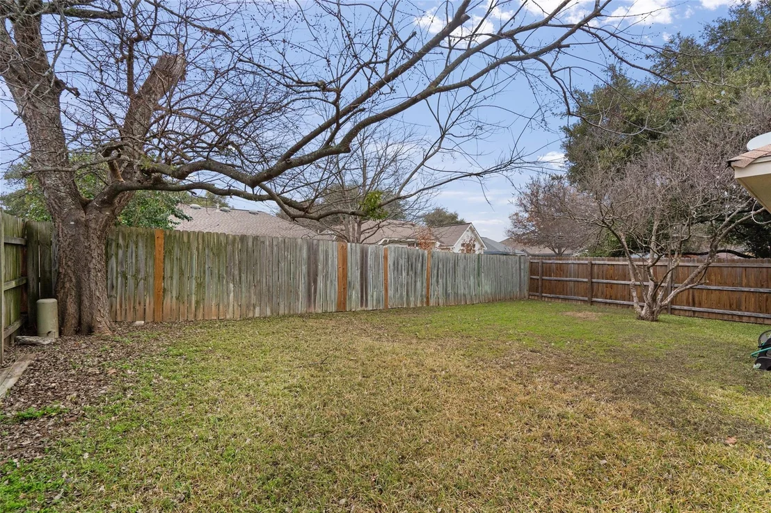 Photo of 1609 Parkwood DR