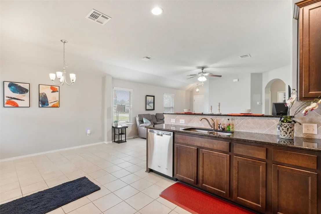 Photo of 5980 Heron DR