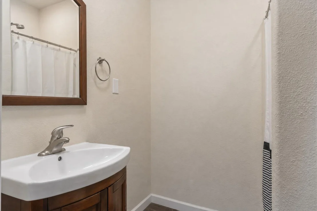 Photo of 2150 County Road 282