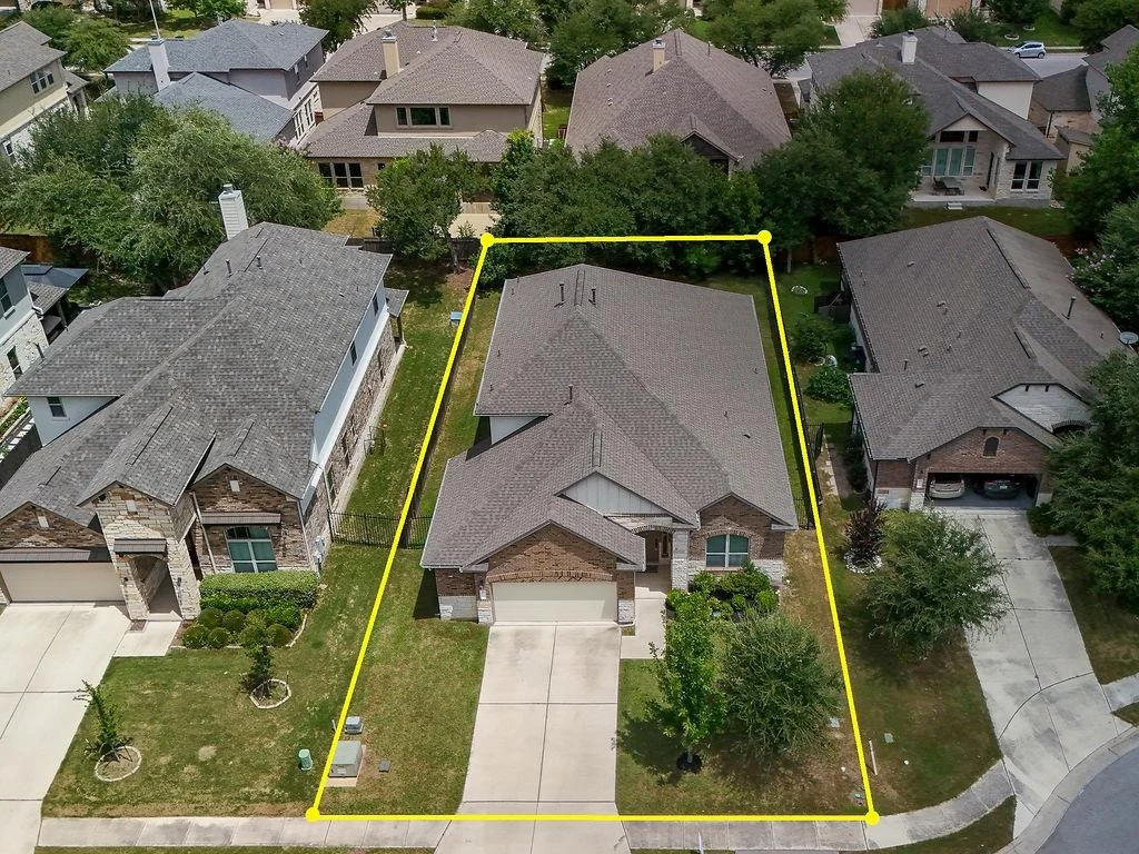 Photo of 520 Acadia BND
