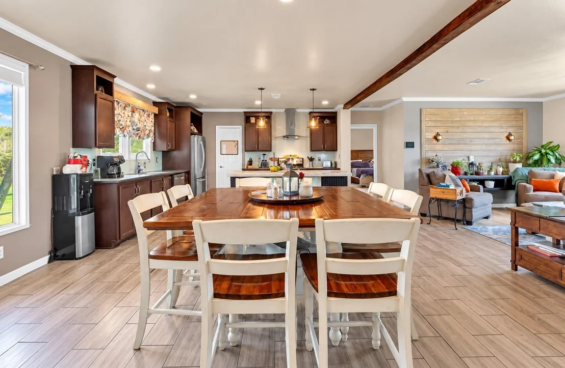 Photo of 213 River Front DR