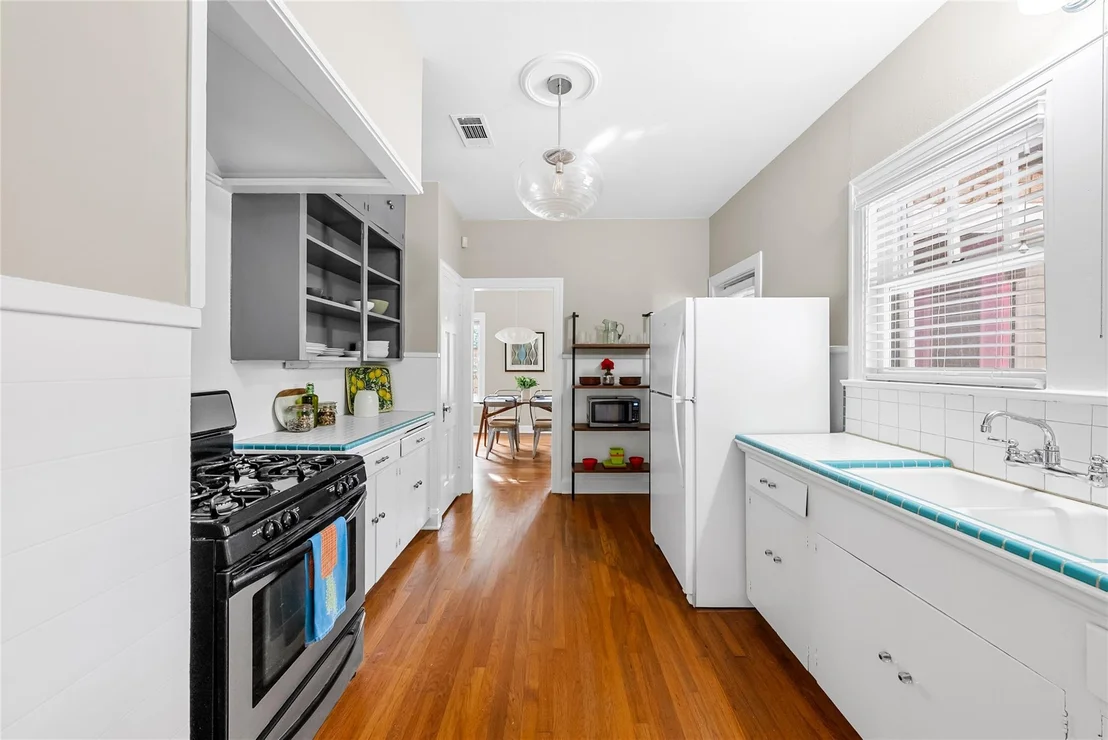 Photo of 1406 W 13TH ST