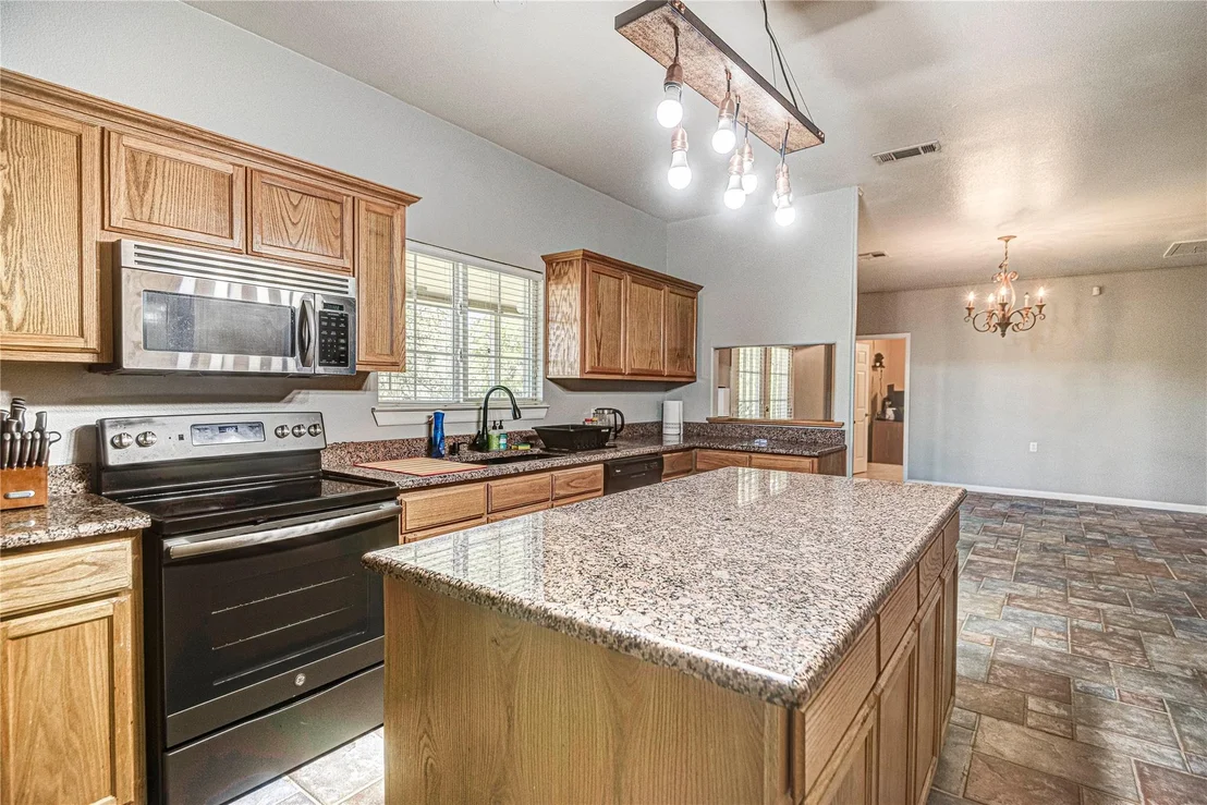 Photo of 1301 Oak Spring RD