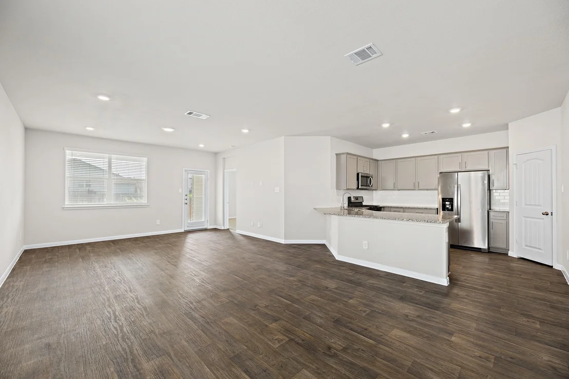 Photo of 142 Solitude DR