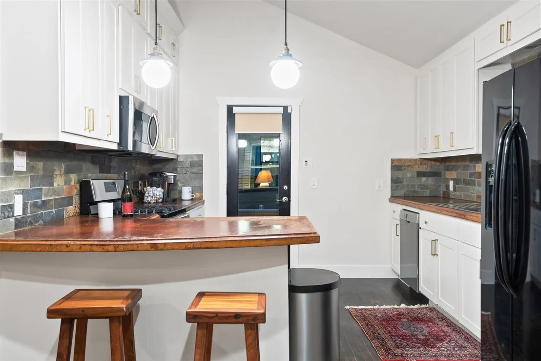 Photo of 1711 Payne Ave