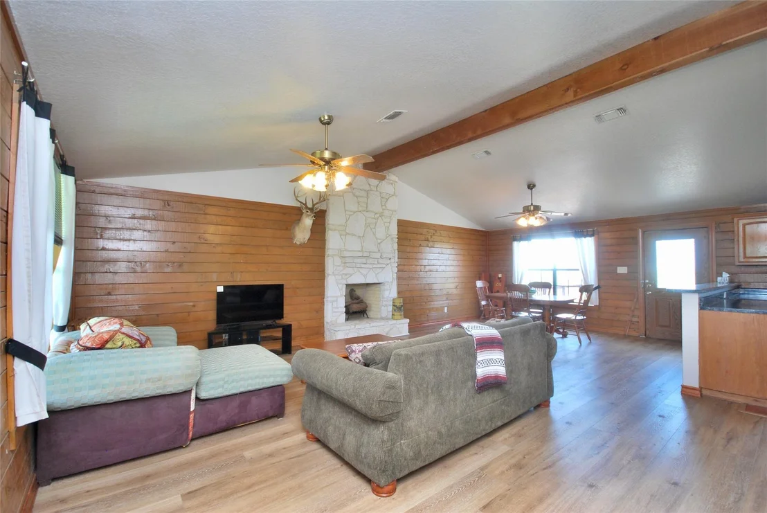 Photo of 2725 Old Lehmann RD