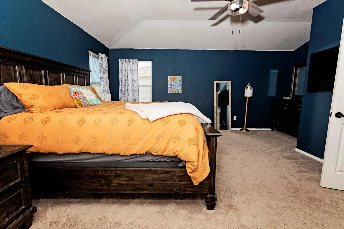Photo of 5309 White Rock