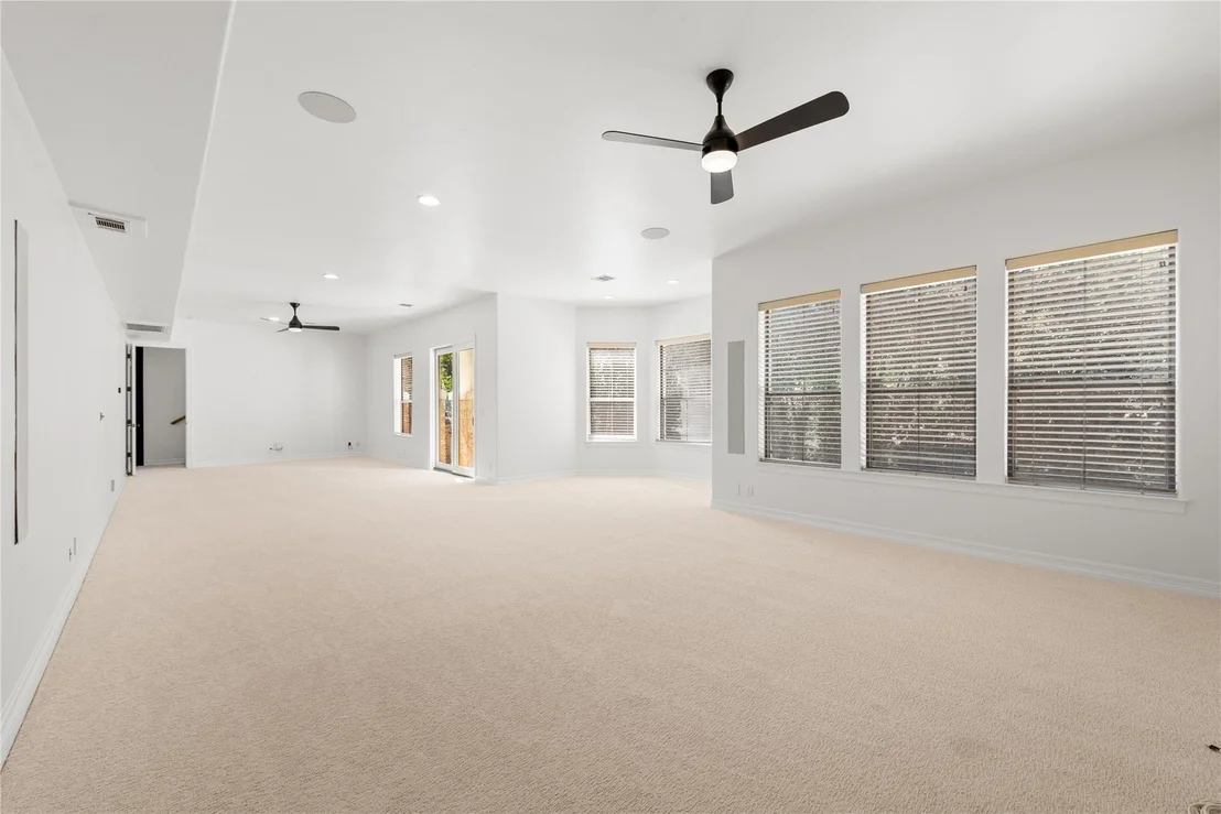 Photo of 4312 Lakeway BLVD
