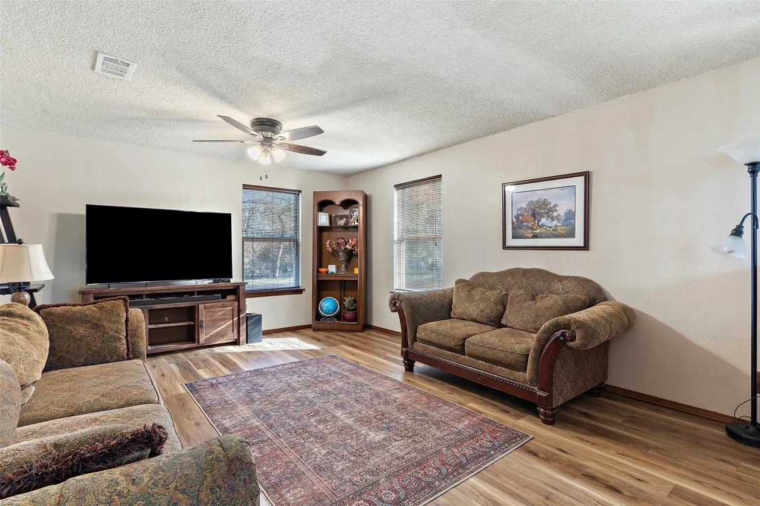 Photo of 184 Farris LN