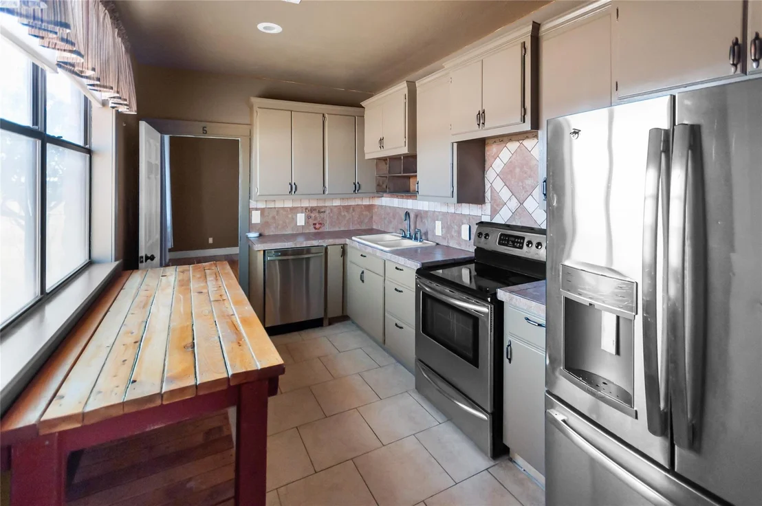 Photo of 6588 Starks RD