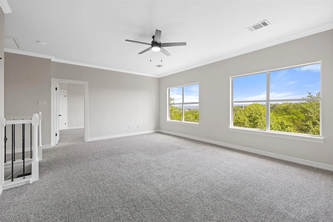 Photo of 604 N River Hills RD