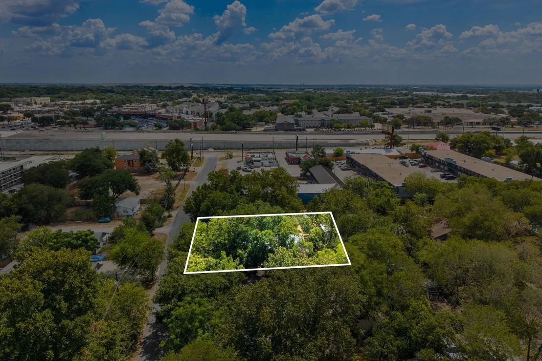 Photo of 9106 Capitol DR