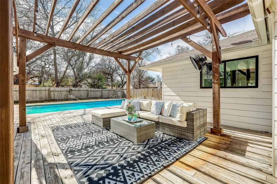 Photo of 8107 Pilgrims PL