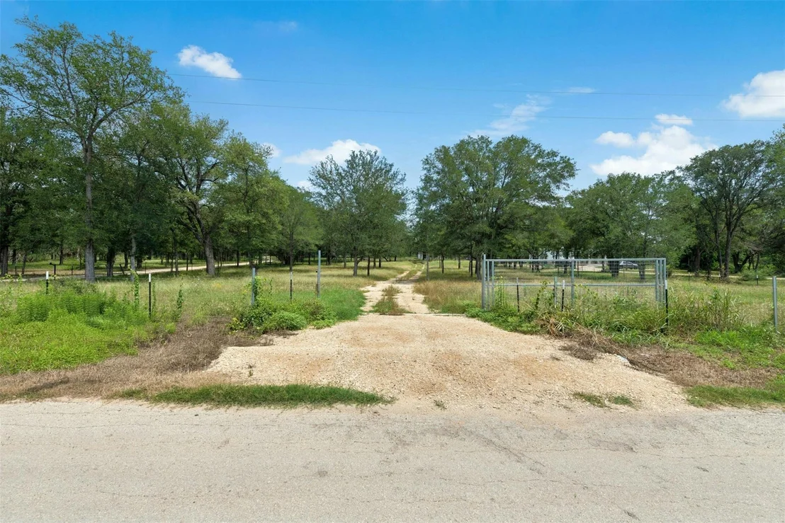 Photo of 3705 Callihan RD
