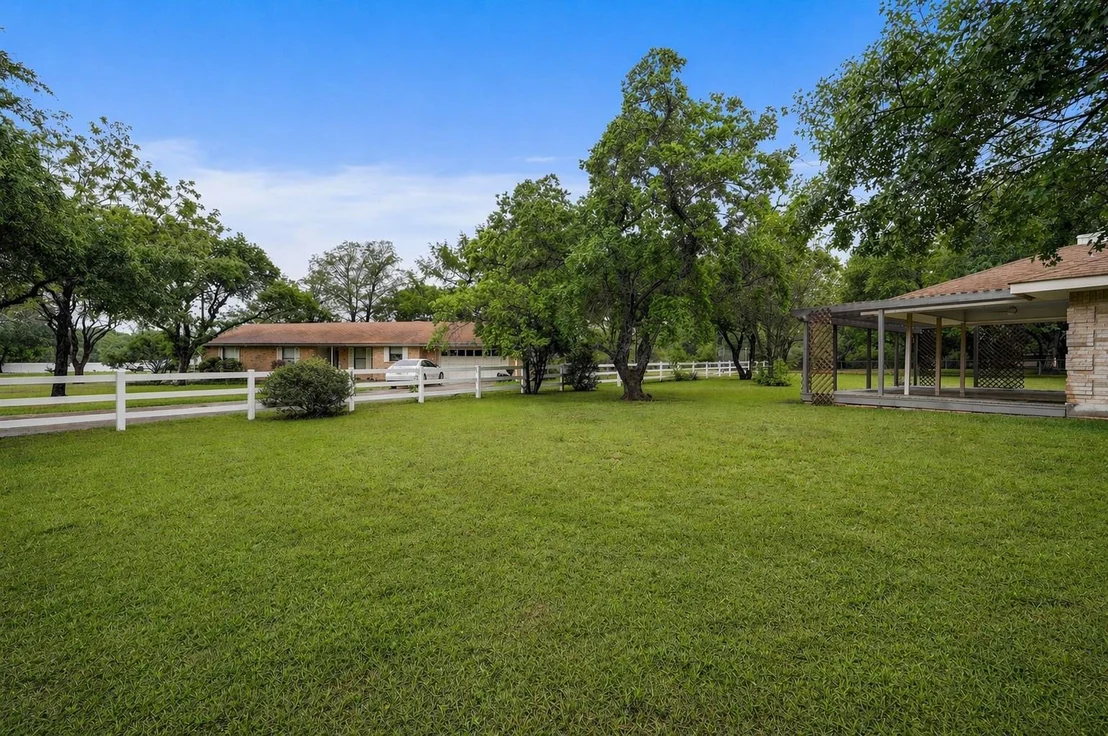 Photo of 259 Twin Oak RD