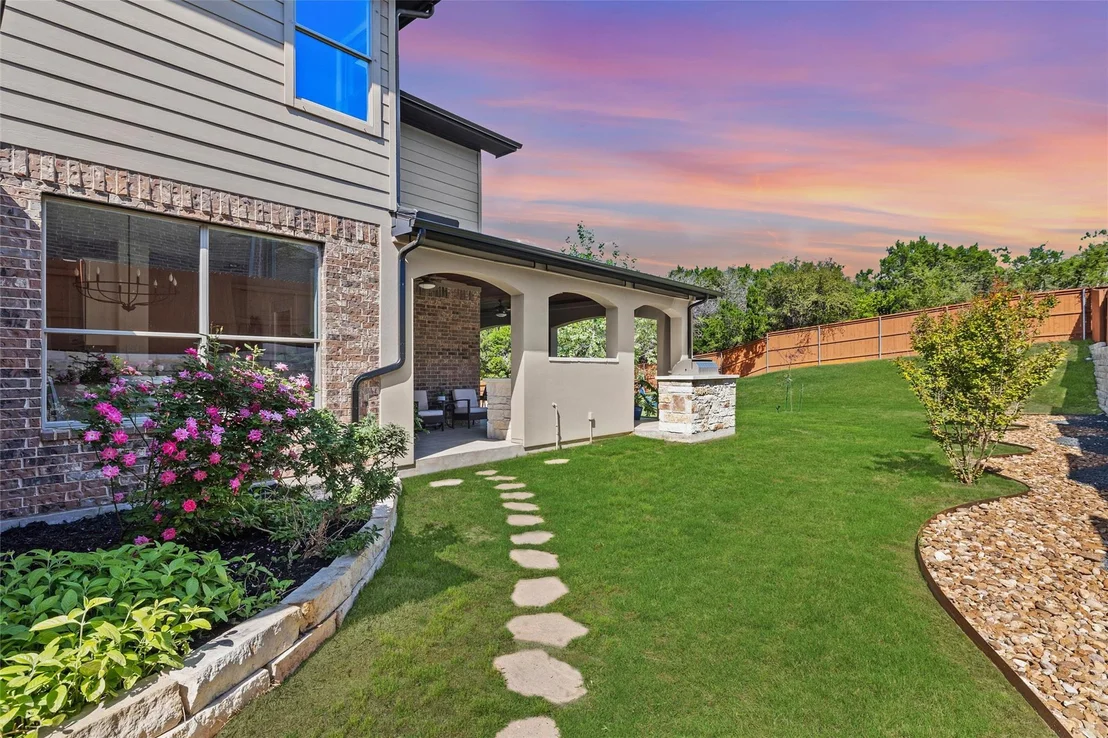 Photo of 520 Aspen DR