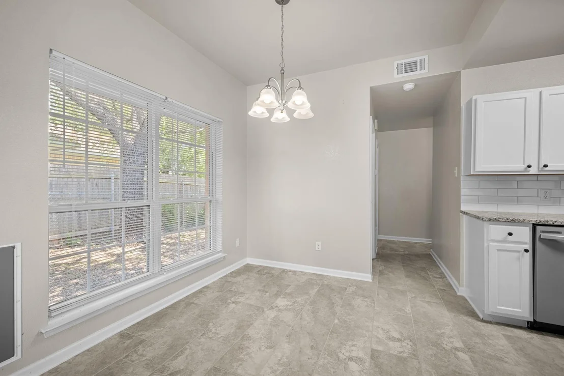 Photo of 837 Eagles WAY