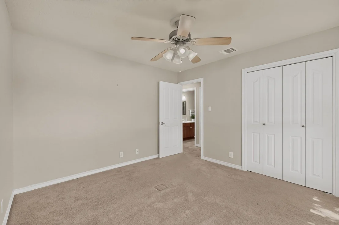 Photo of 350 Richard RD