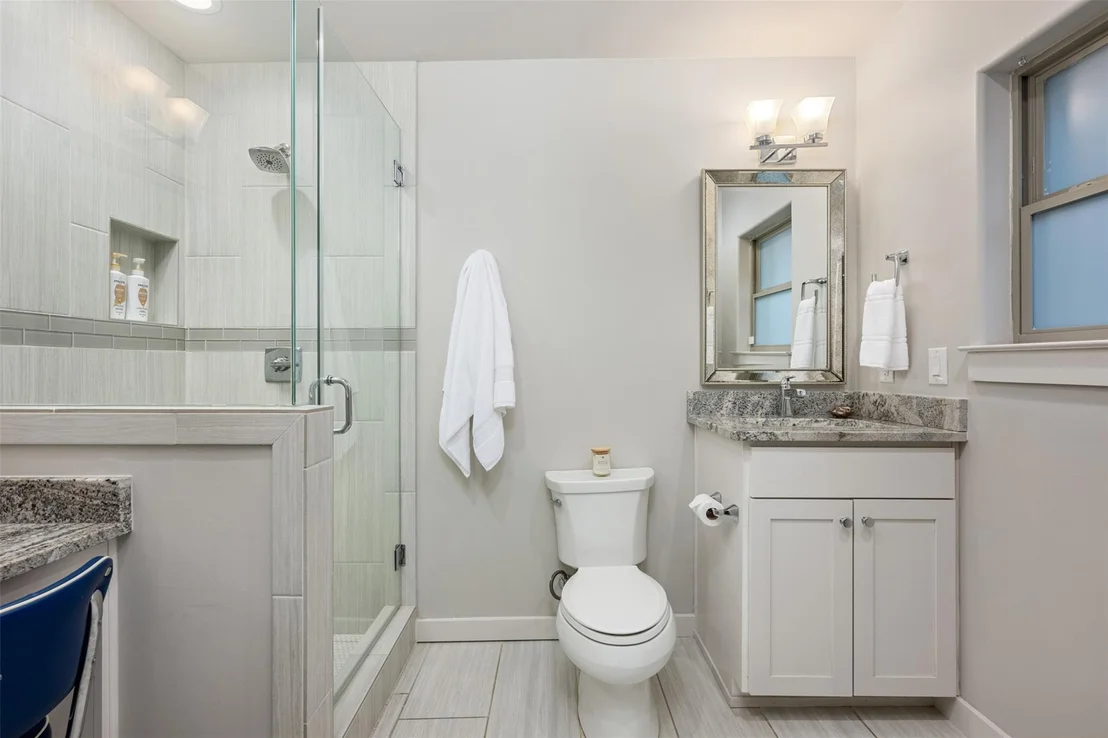 Photo of 4200 Edgemont DR