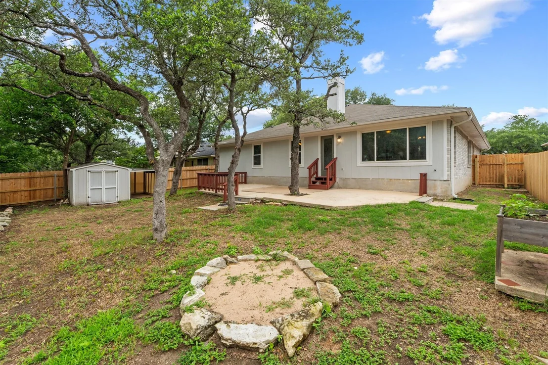 Photo of 1402 Highland DR