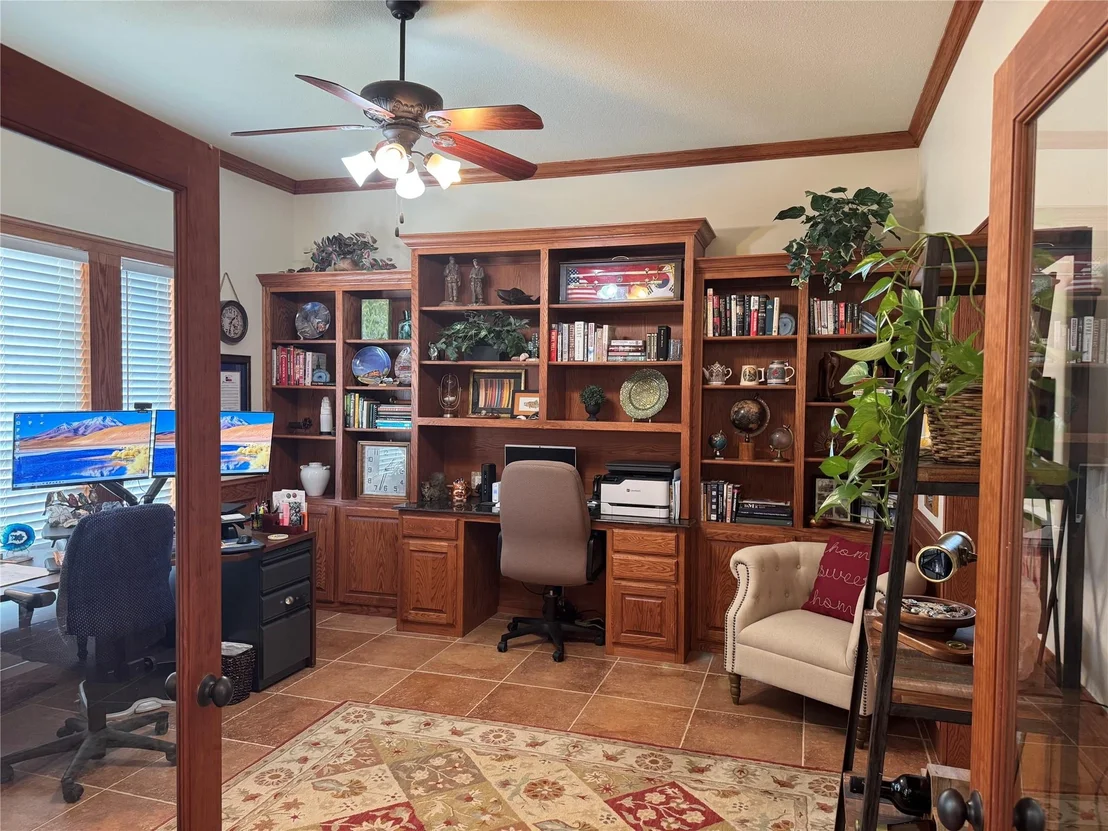 Photo of 385 Green Park DR