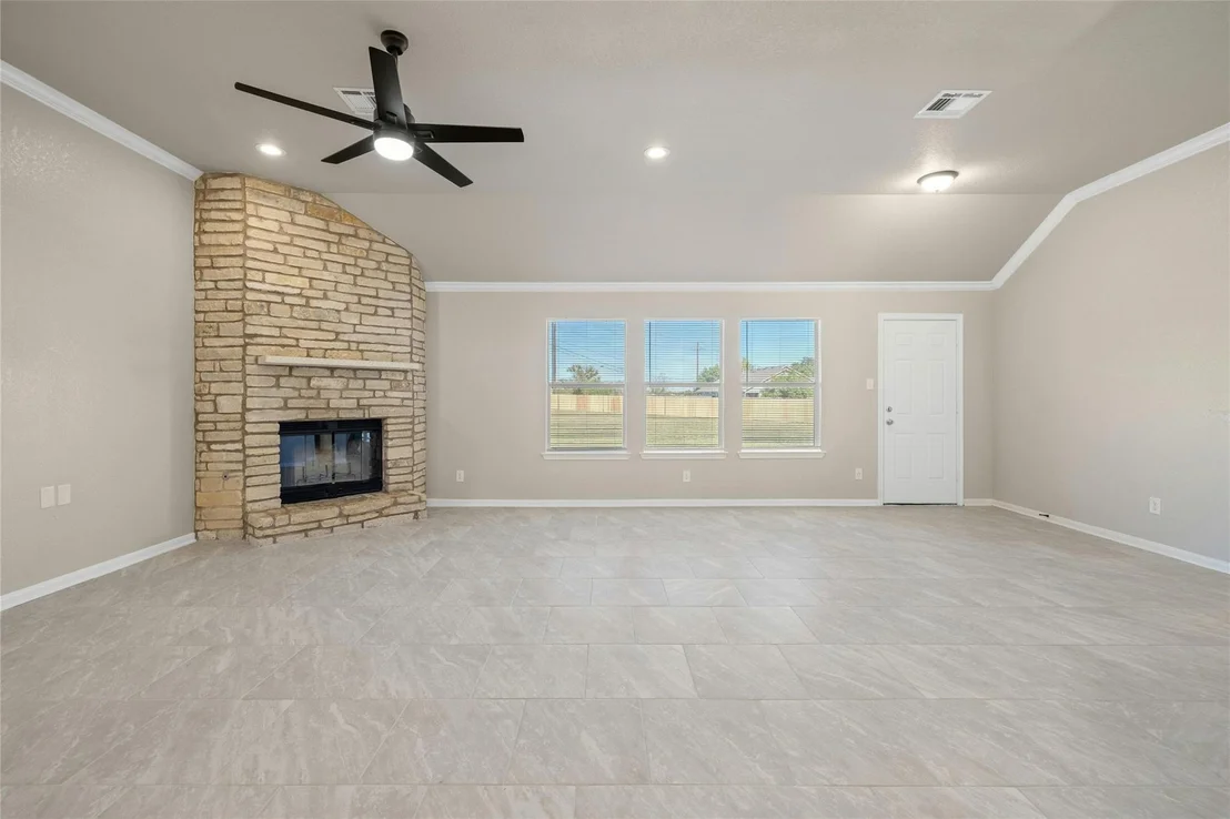 Photo of 246 Bastian LN