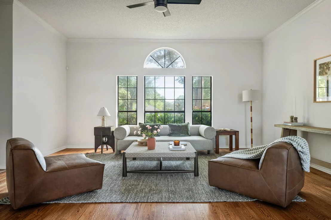 Photo of 1106 Split Oak CV