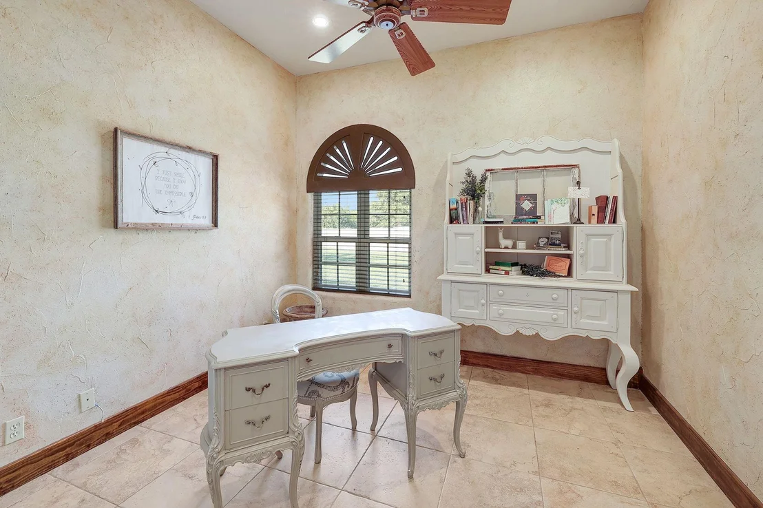 Photo of 1120 Redbird RD