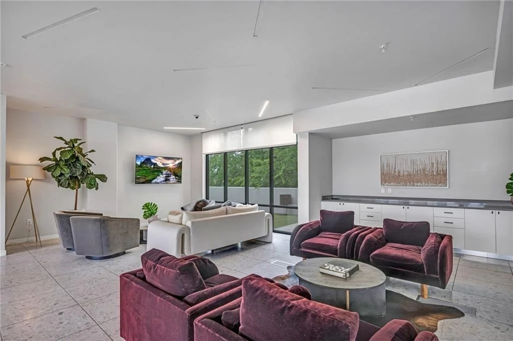 Photo of Unit 229 at 800 Embassy DR
