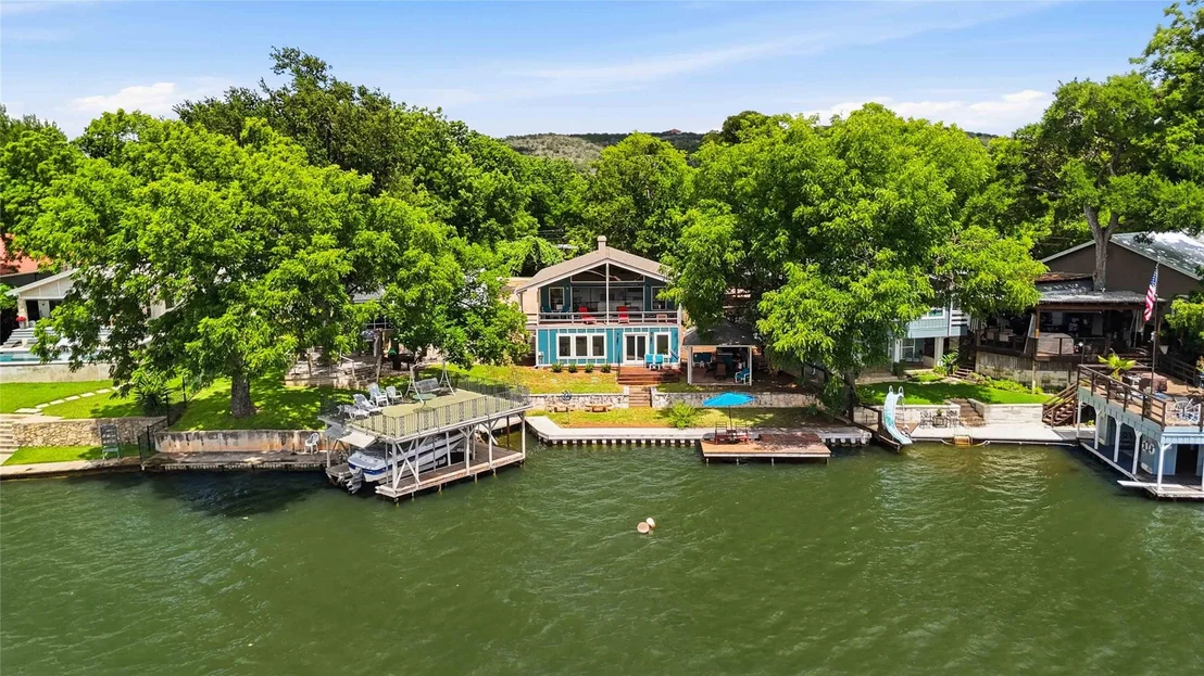 Photo of 1308 Lakeside DR