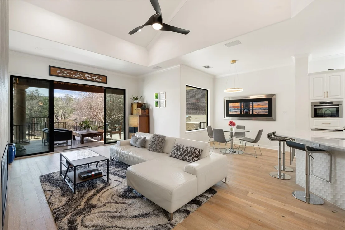 Photo of 3979 River Place BLVD