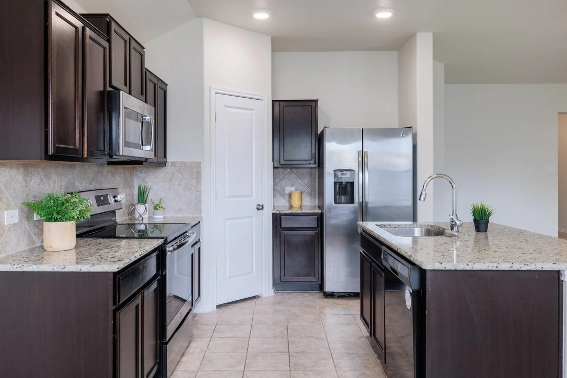 Photo of 824 Tabernash DR