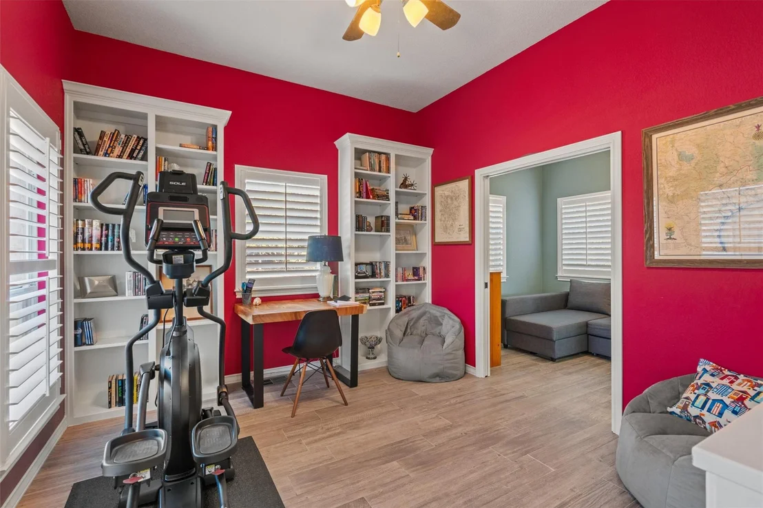 Photo of 4401 Sunset Cliff RD