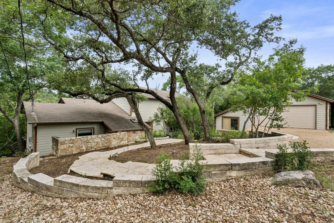 Photo of 2300 Toro Canyon RD